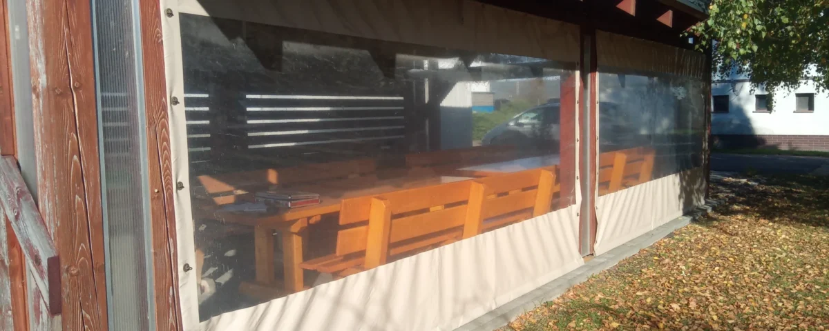 tieniace plachty na terasy